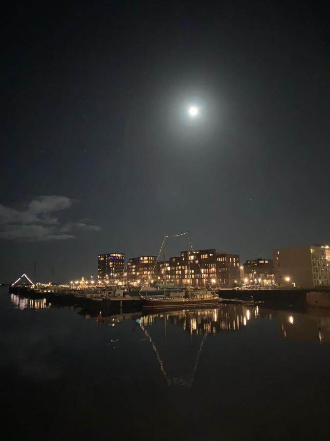 Euphrate Houseboat Hotel อัมสเตอร์ดัม ภายนอก รูปภาพ