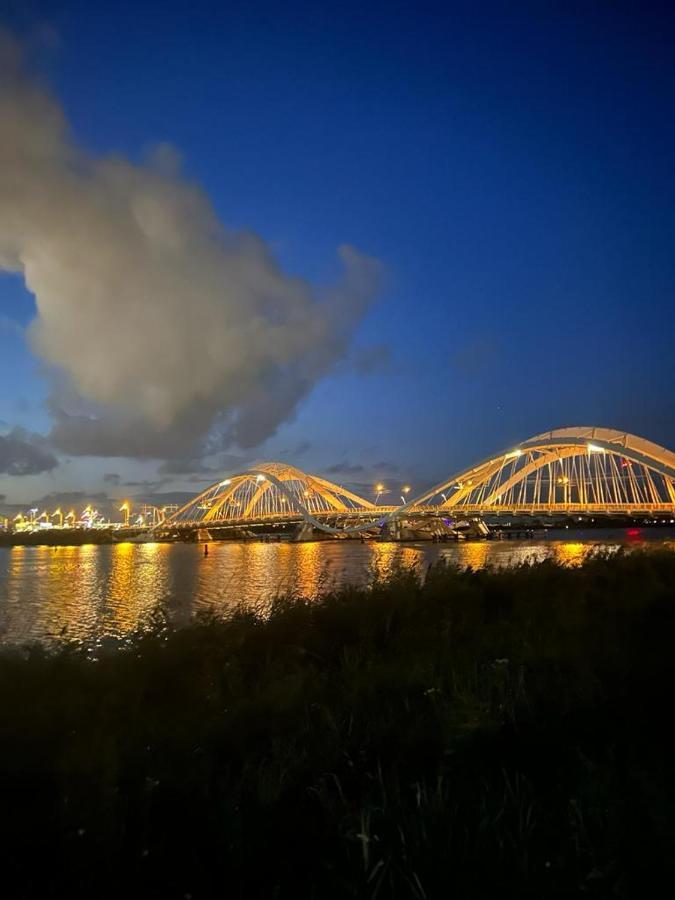 Euphrate Houseboat Hotel อัมสเตอร์ดัม ภายนอก รูปภาพ
